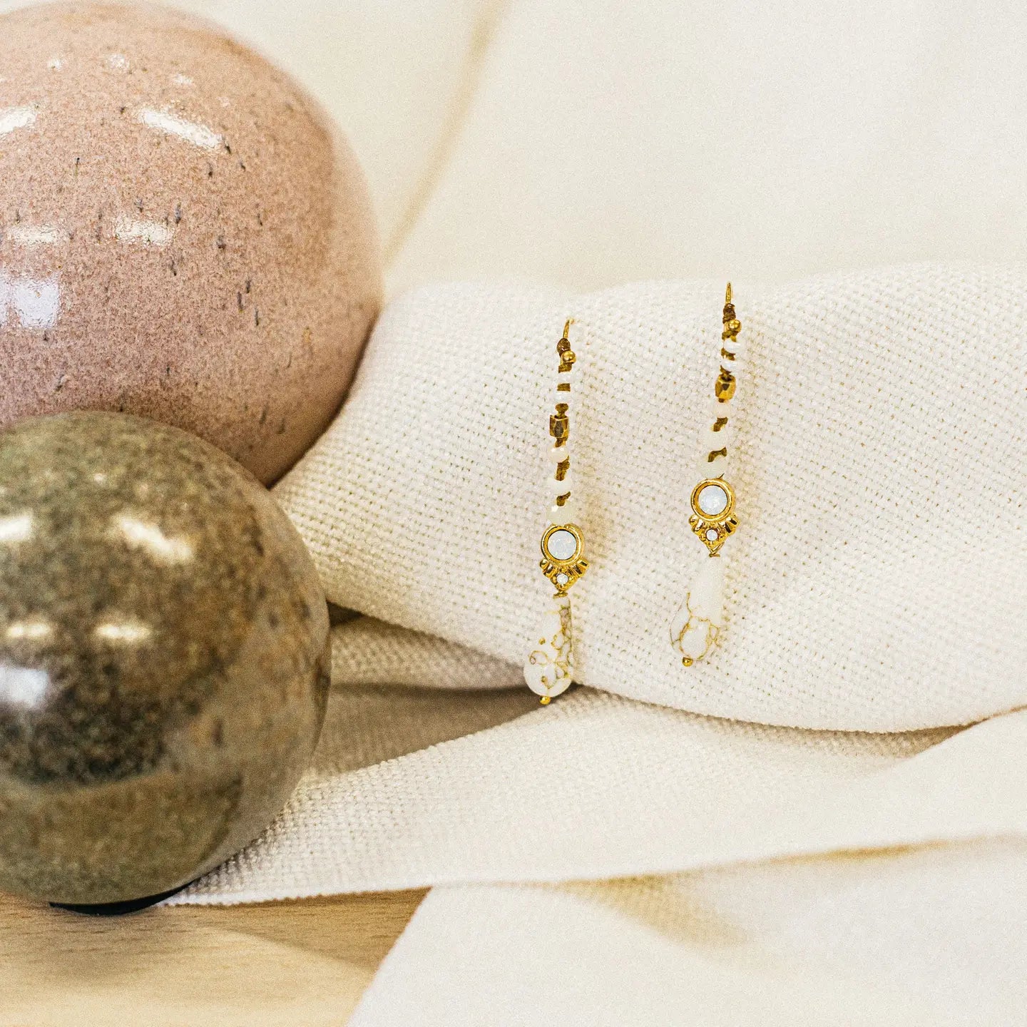 Earrings - Les Insep Howlite