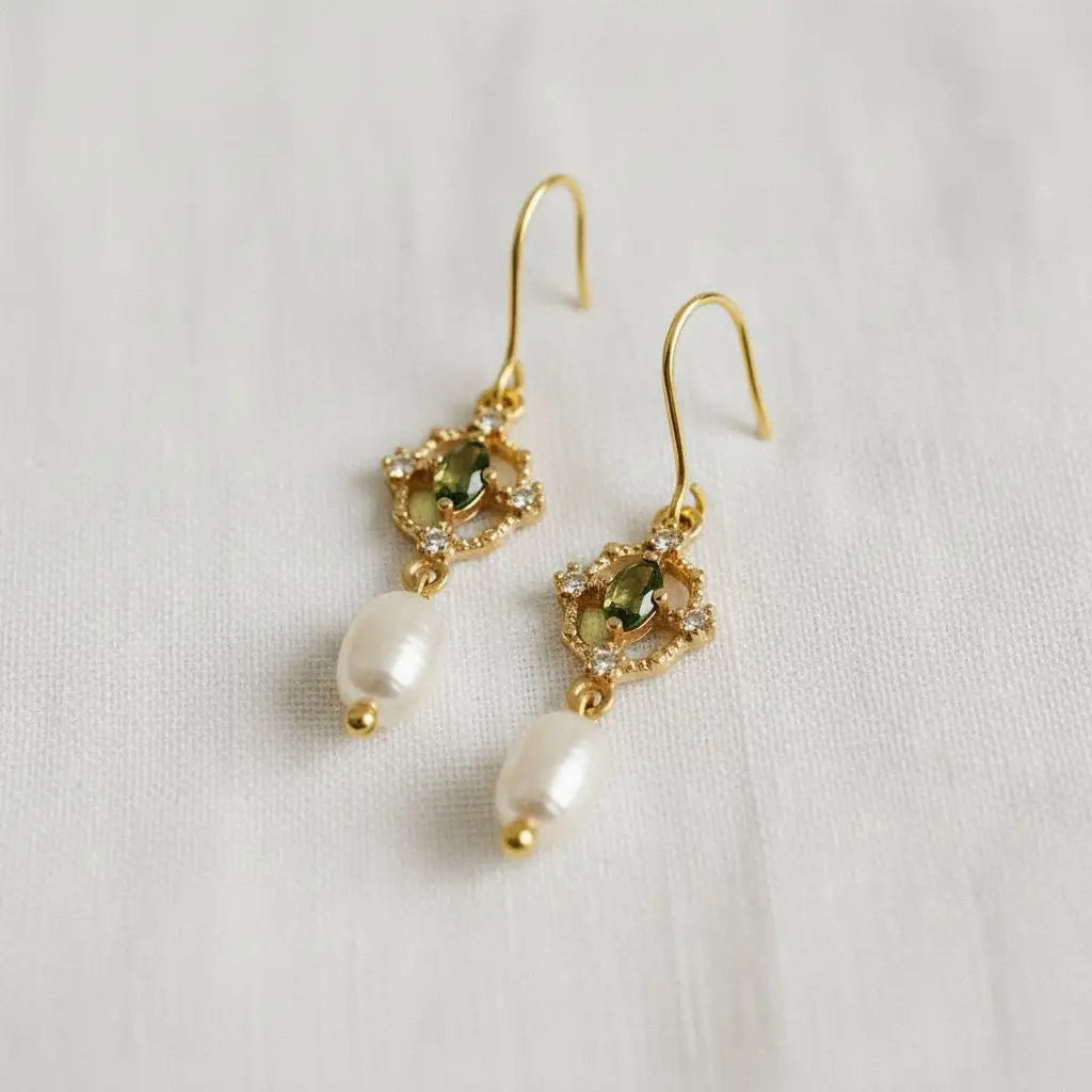 Dangle Earrings - Vintage-Inspired Green Gemstone