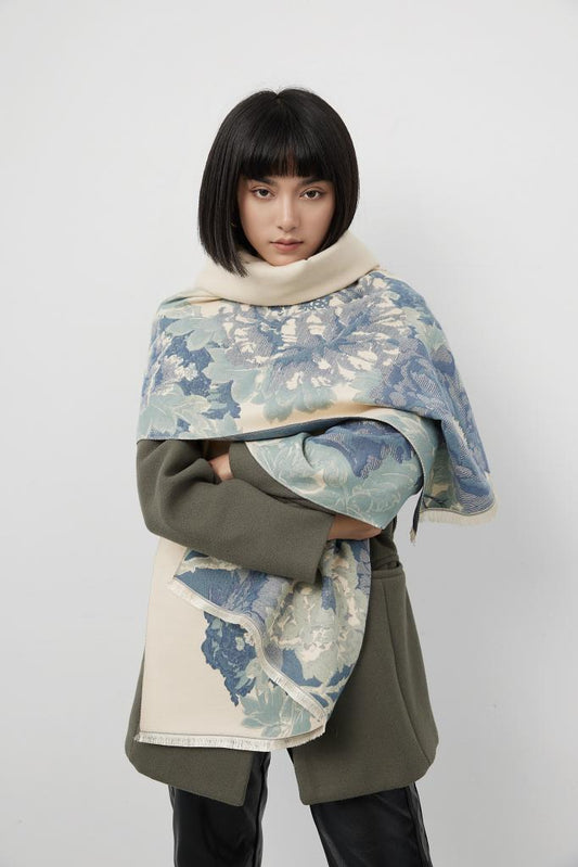 Reversible Wrap - Blue / White Bloom