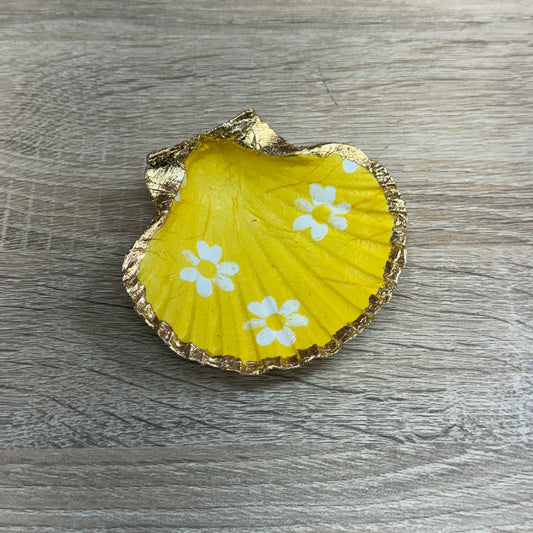 Decoupaged Scallop Shell - Yellow With Sunflowers