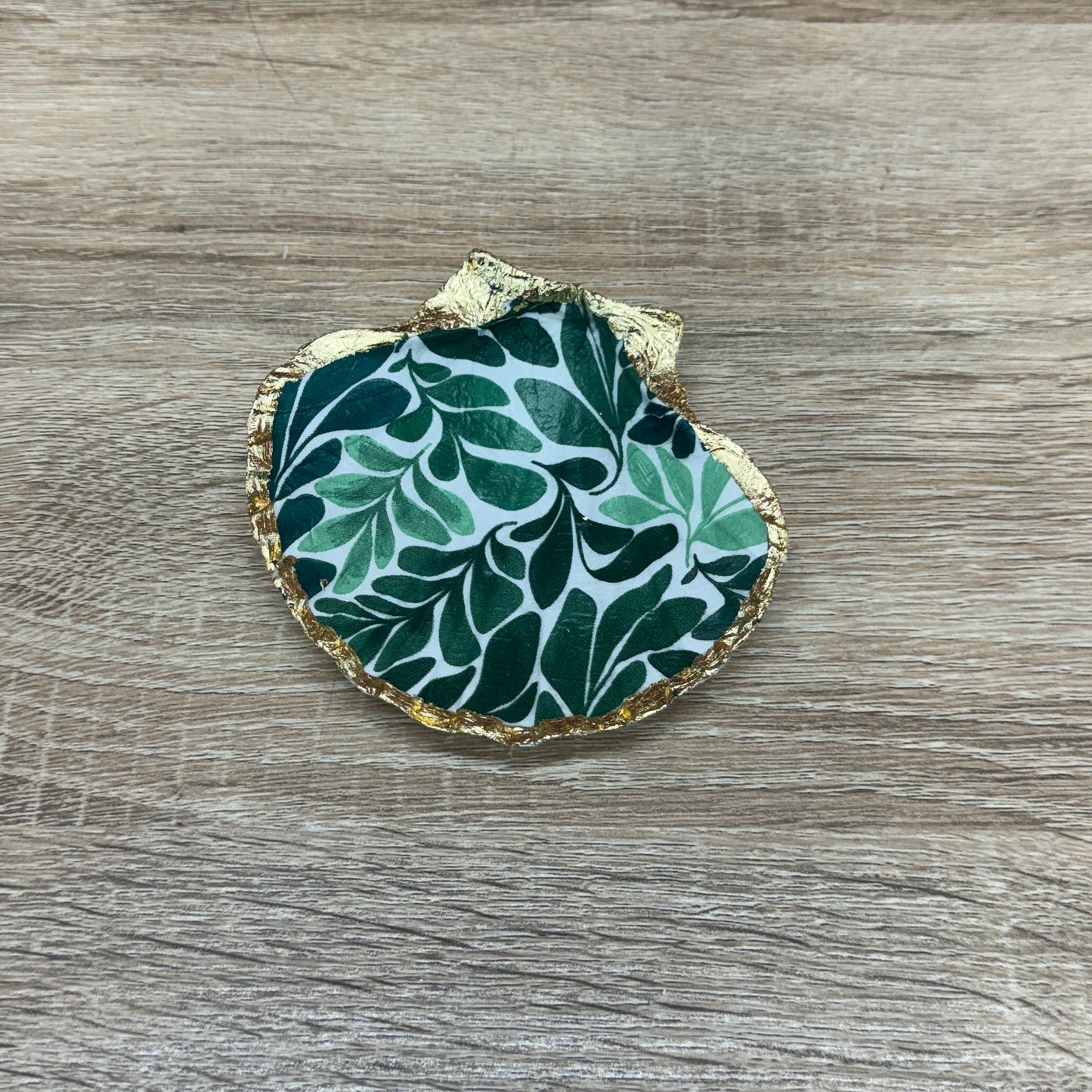 Decoupaged Scallop Shell - Green Leaves