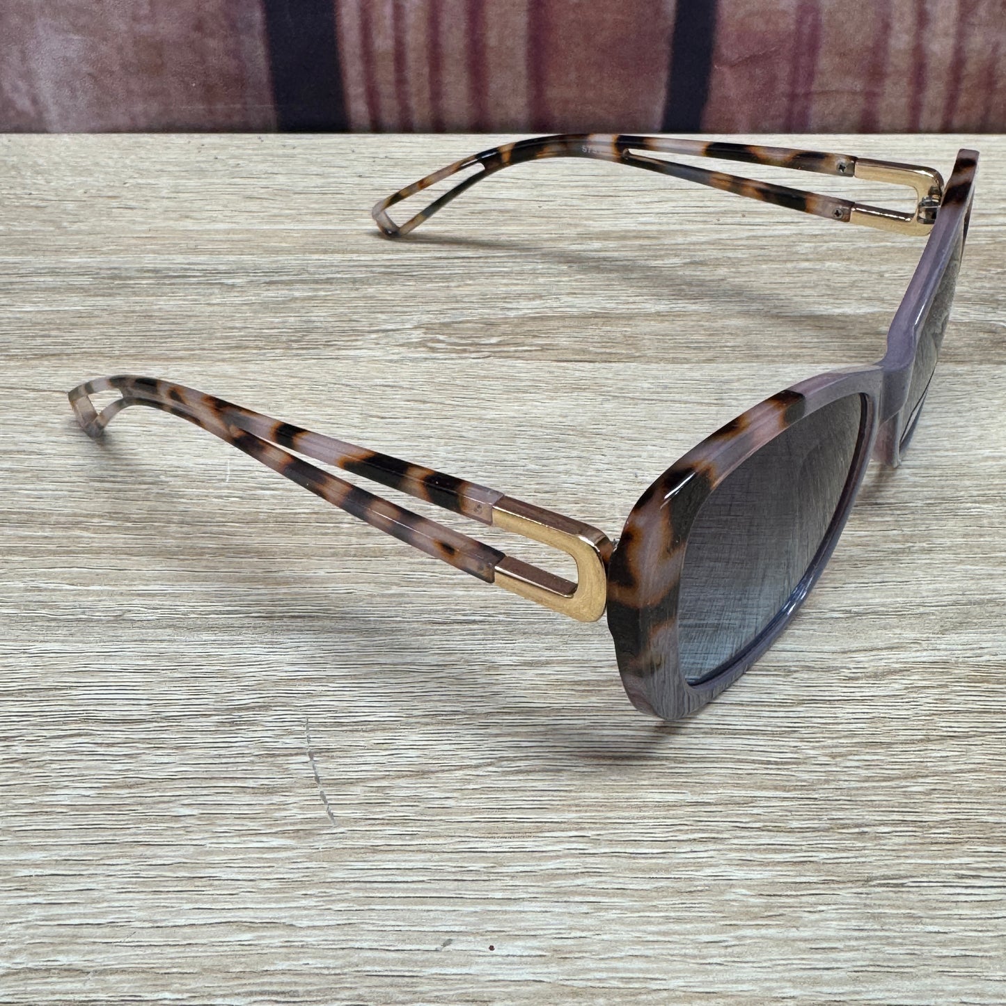 Sunglasses - Grey Leopard Double Line Legged