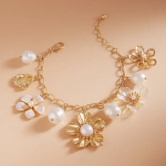 Bracelet - 4 Flowers Charm Cluster Gold