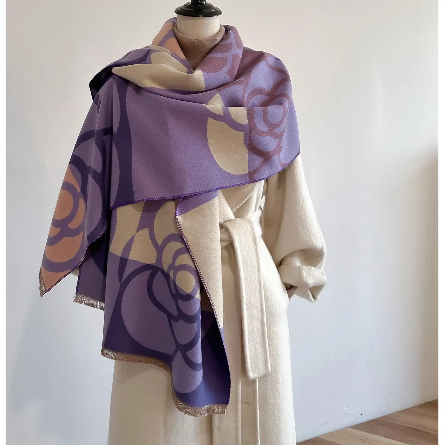 Reversible Wrap - Purple / Ivory Geo Rose