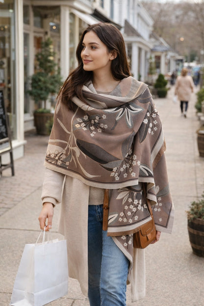 Reversible Wrap - Gray / Black Garden