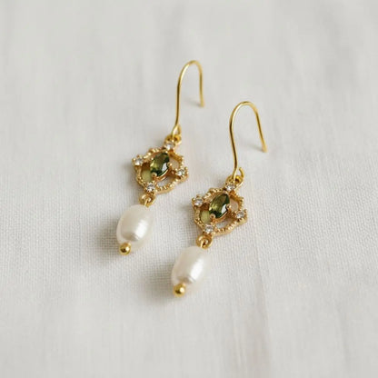 Dangle Earrings - Vintage-Inspired Green Gemstone