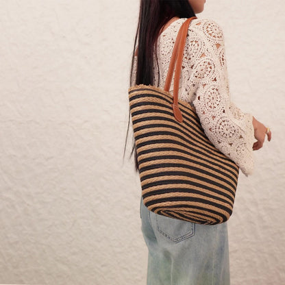 Shoulder Straw Bag - Black & Camel