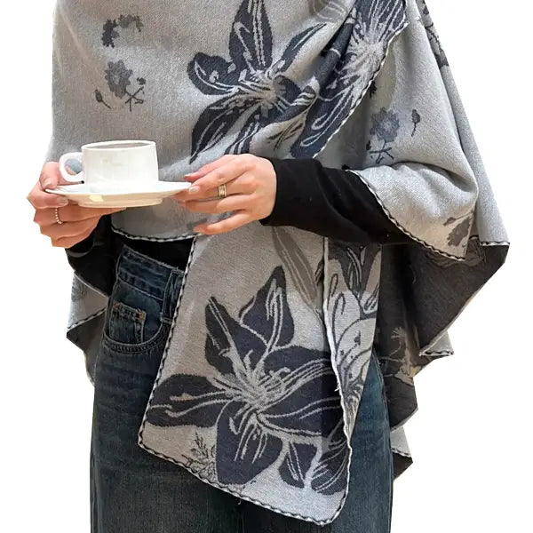 Reversible Short Loop Wrap - Navy / White Wild Lillies