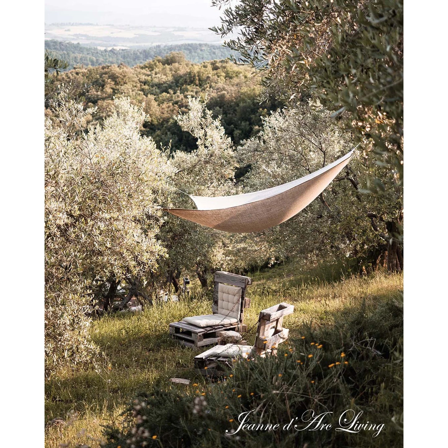 Jeanne D' Arc Living Magazine - 5th Issue 2025