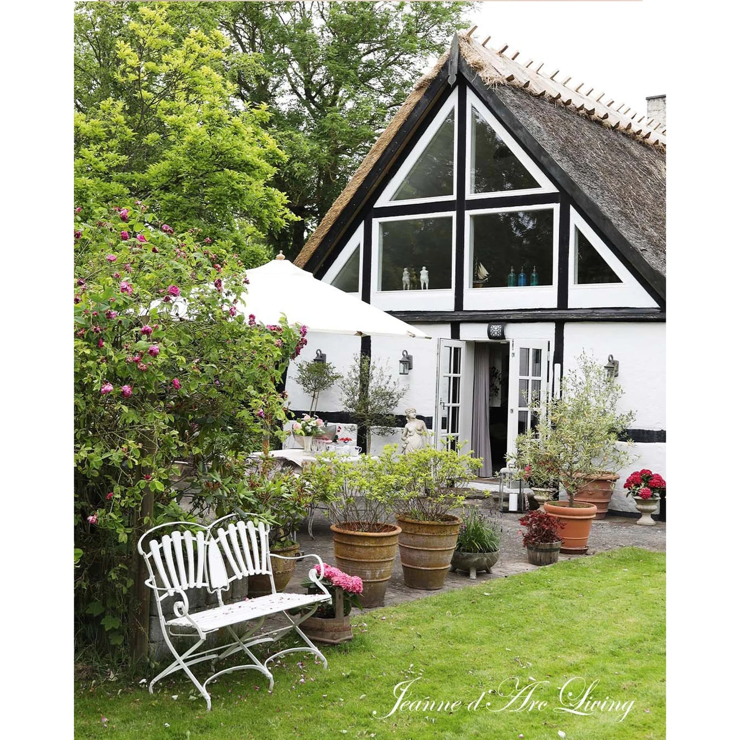 Jeanne D' Arc Living Magazine - 5th Issue 2025