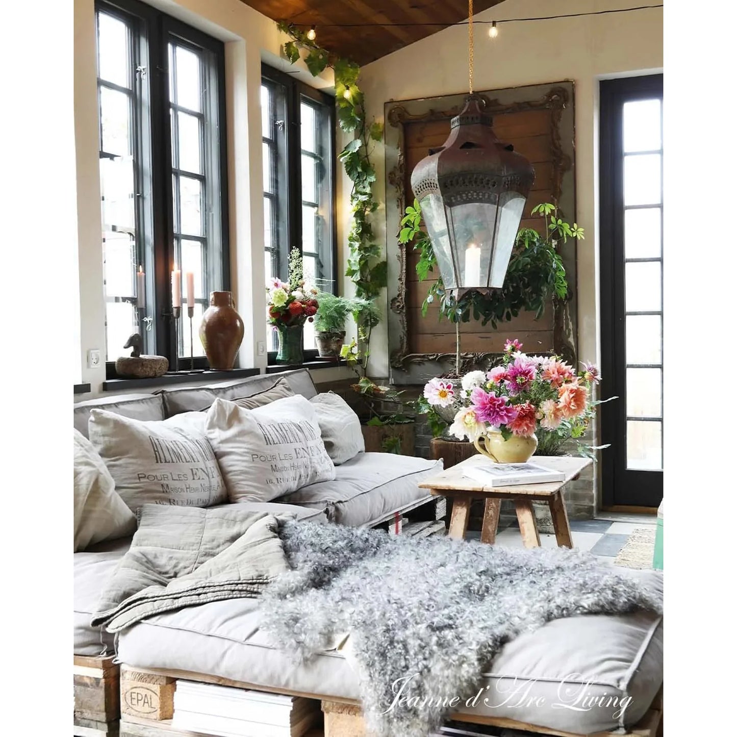 Jeanne D' Arc Living Magazine - 6th Issue 2025