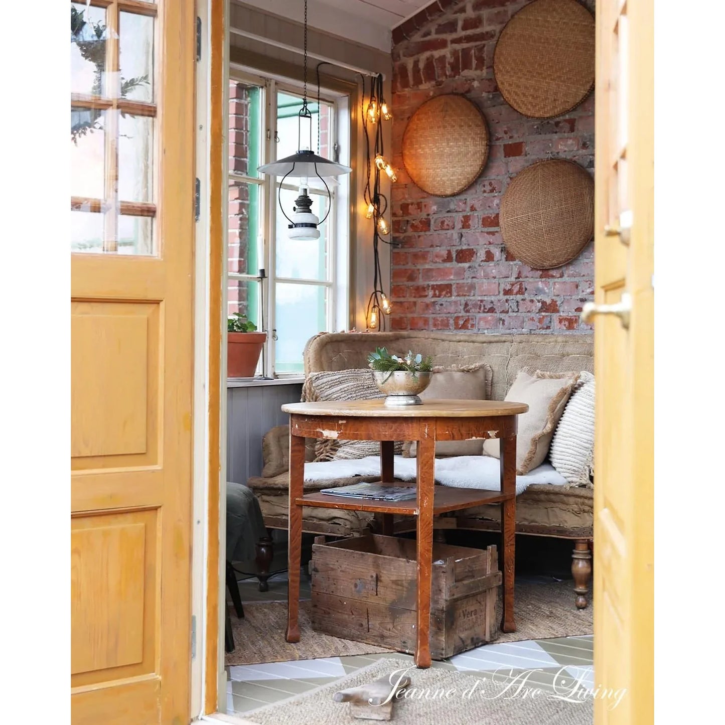 Jeanne D' Arc Living Magazine - 7th Issue 2025