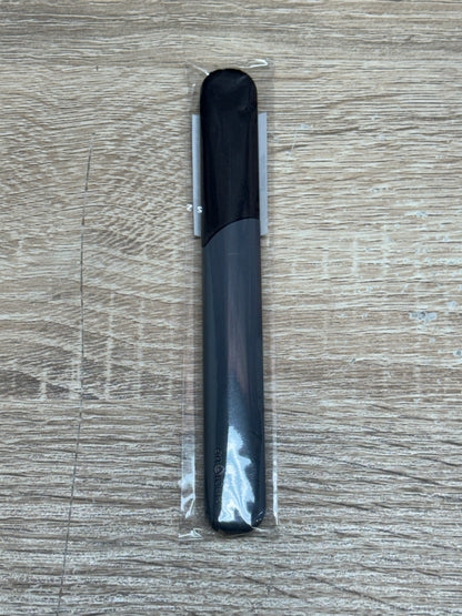 En Route Glass Nail File - Black
