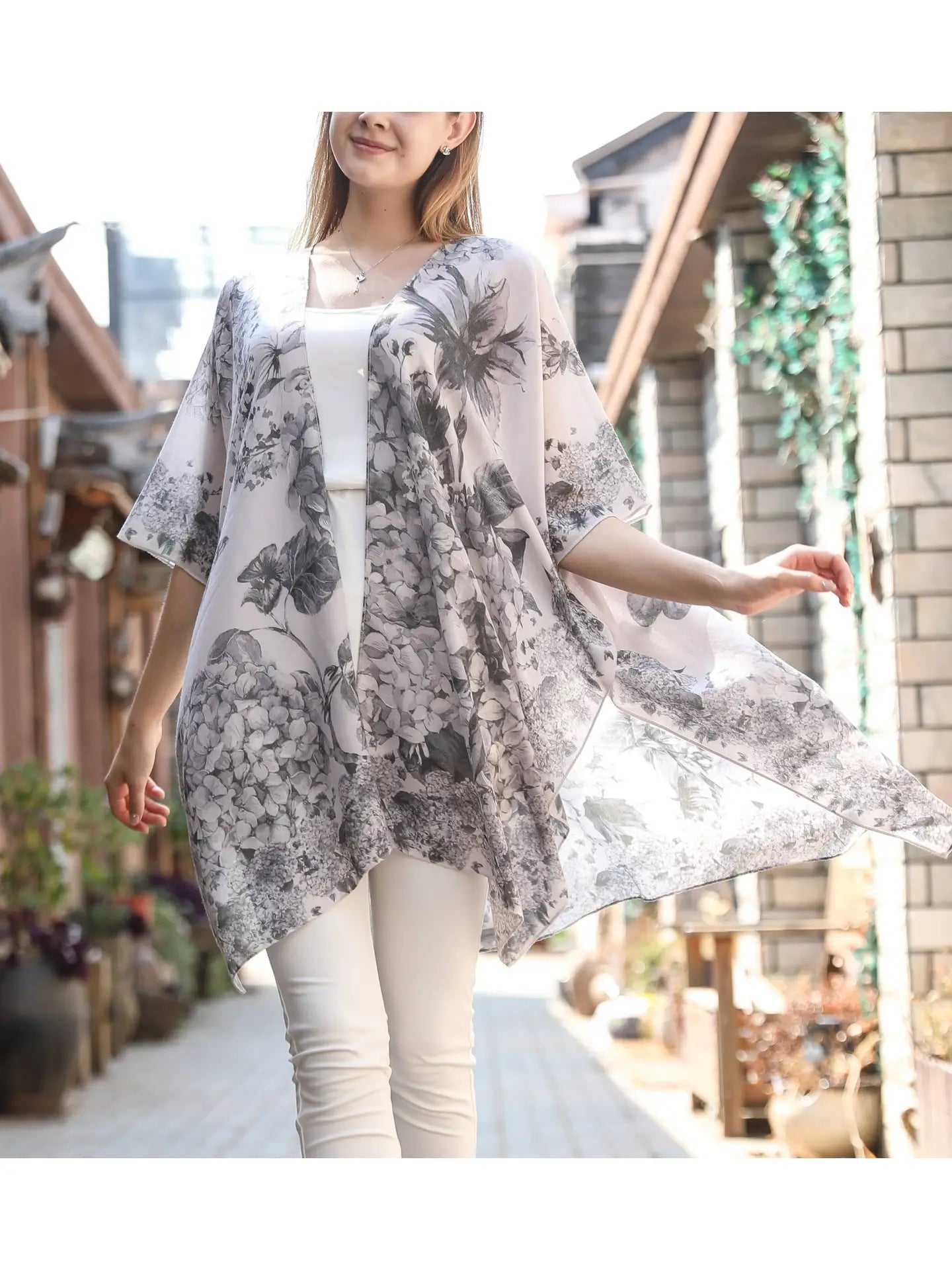 Kimono - Grey Hydrangea